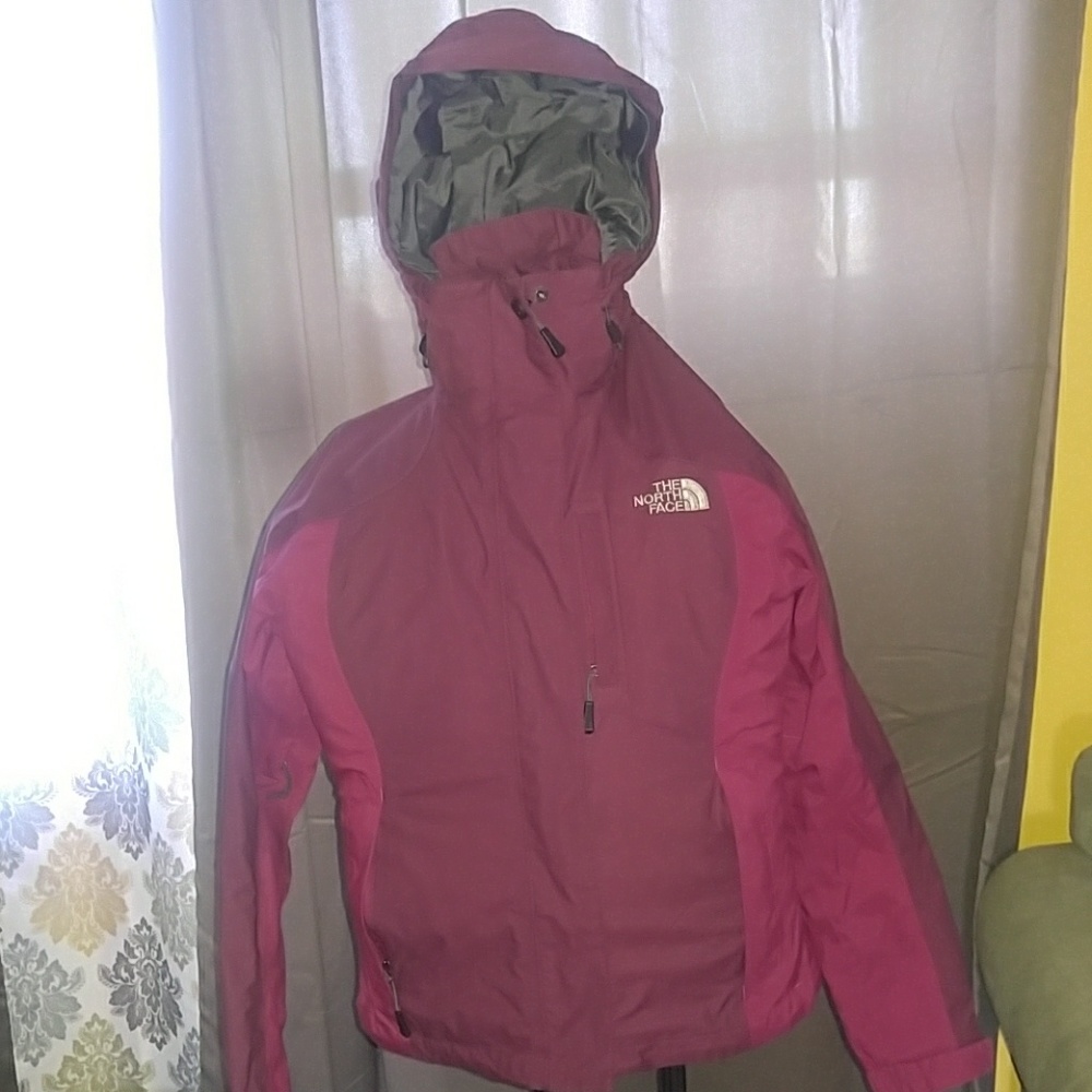THE NORTH FACE HYVENT